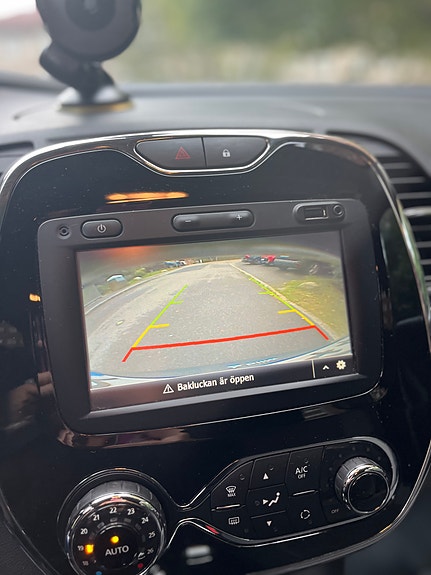 Renault Captur 4 of 6