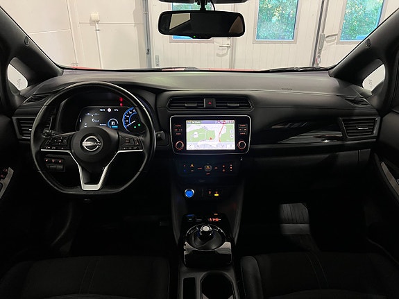 Nissan Leaf 16 of 28