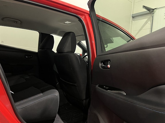 Nissan Leaf 10 of 28