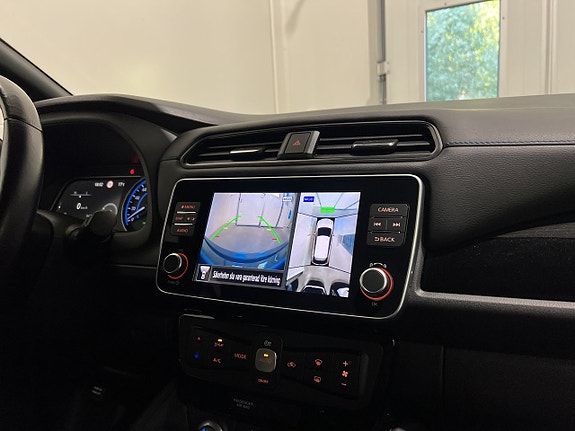Nissan Leaf 23 of 28
