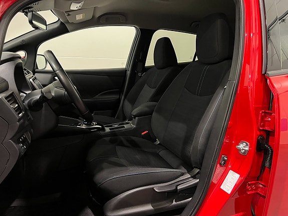 Nissan Leaf 7 of 28