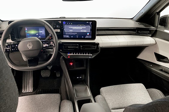 Renault 4 E-Tech 5 of 10