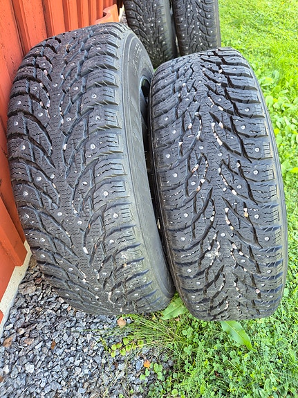 Toyota RAV4 4 of 13
