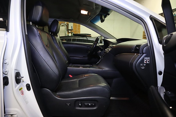 Lexus RX450h 8 of 16