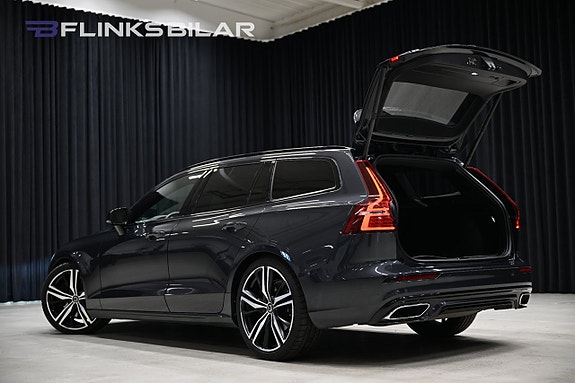 Volvo V60 4 of 30
