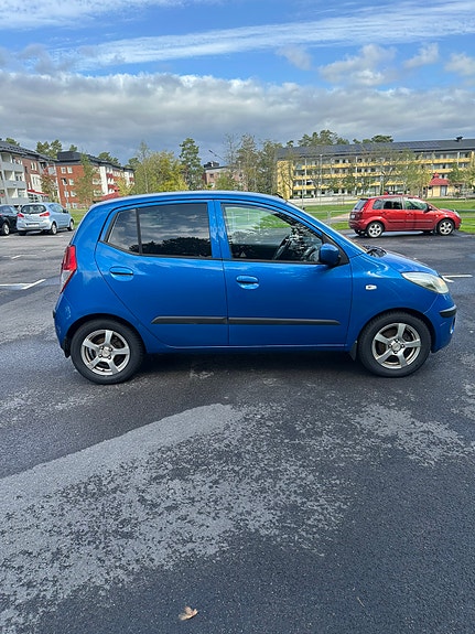 Hyundai i10 4 of 10