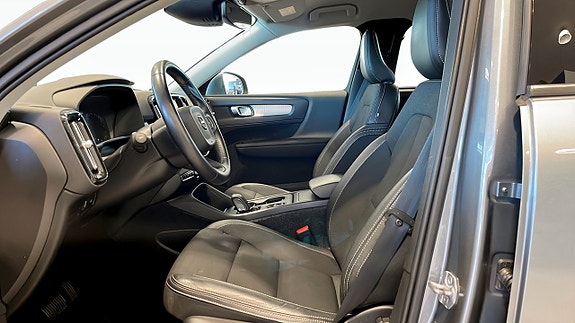 Volvo XC40 9 of 12