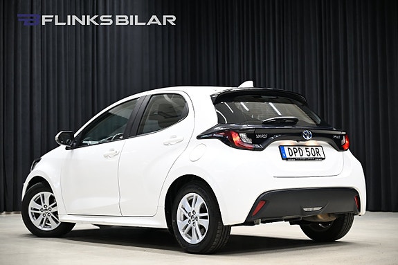 Toyota Yaris 4 of 29
