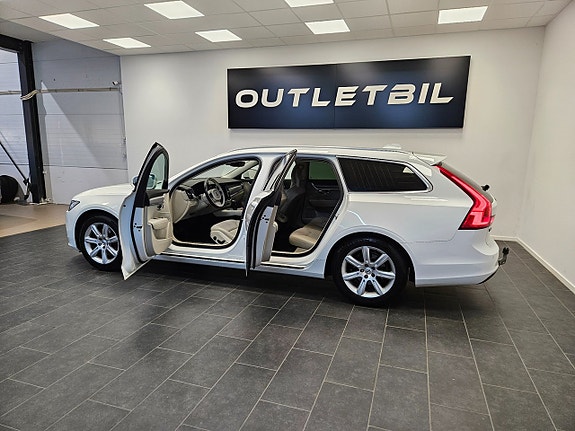 Volvo V90 3 of 28