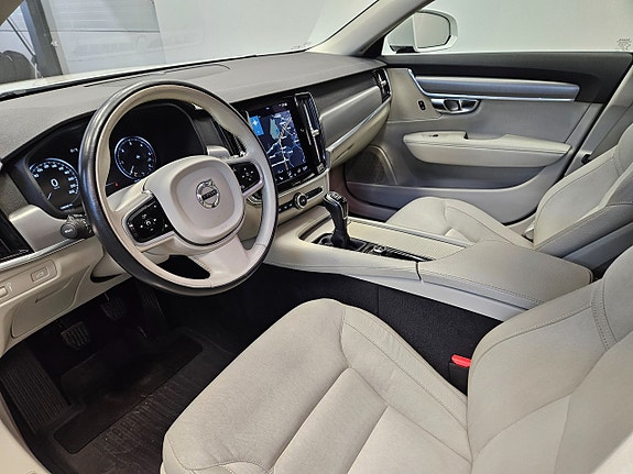 Volvo V90 11 of 28
