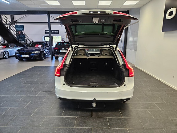 Volvo V90 6 of 28