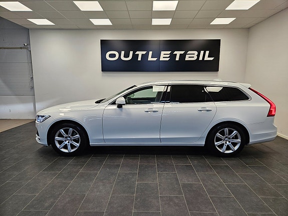 Volvo V90 2 of 28