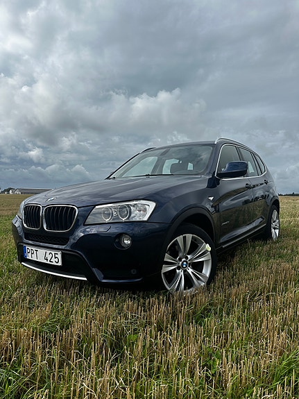 BMW X3 2 of 10