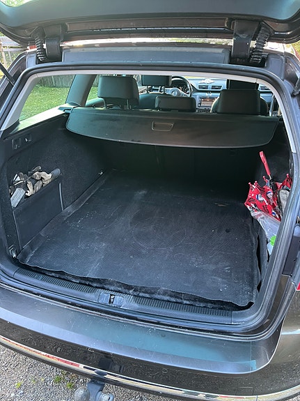 Volkswagen Passat 10 of 12