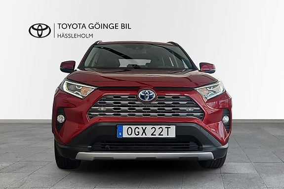 Toyota RAV4 5 of 19
