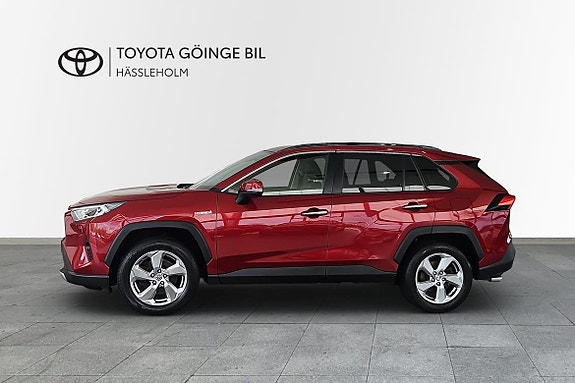Toyota RAV4 3 of 19