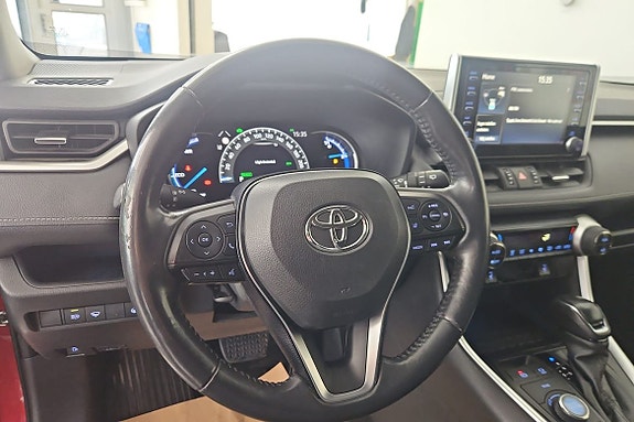Toyota RAV4 13 of 19