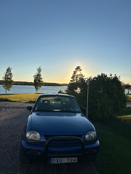 Suzuki X-90 4 of 11