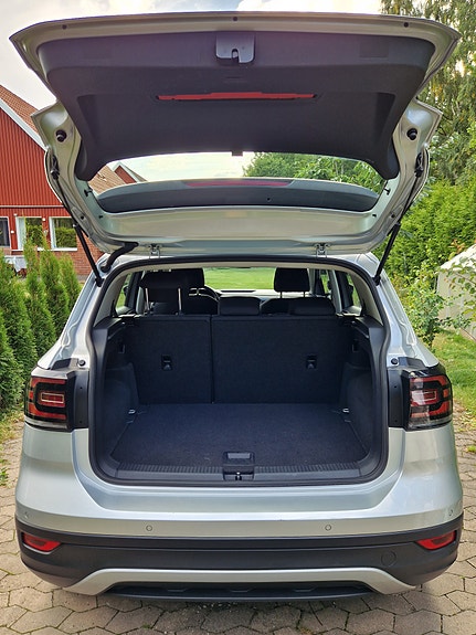 Volkswagen T-Cross 26 of 28