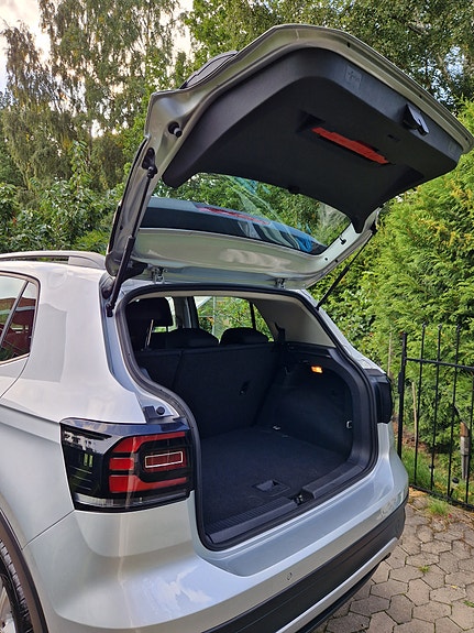 Volkswagen T-Cross 24 of 28