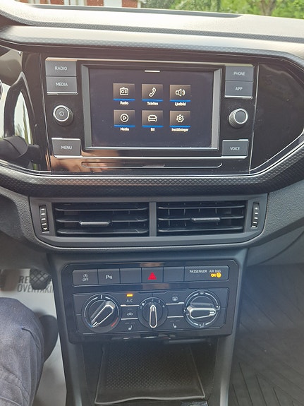 Volkswagen T-Cross 15 of 28
