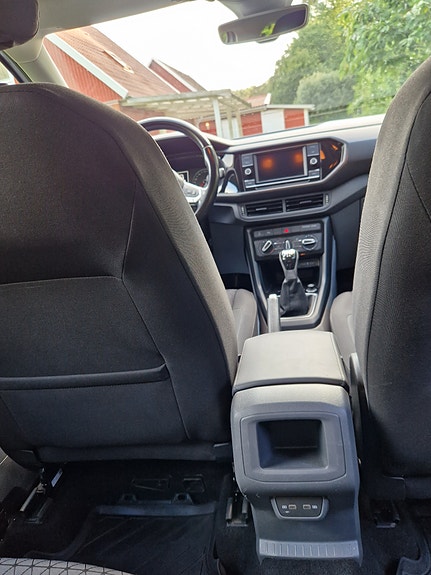 Volkswagen T-Cross 27 of 28