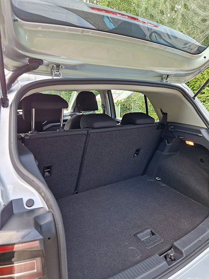 Volkswagen T-Cross 23 of 28