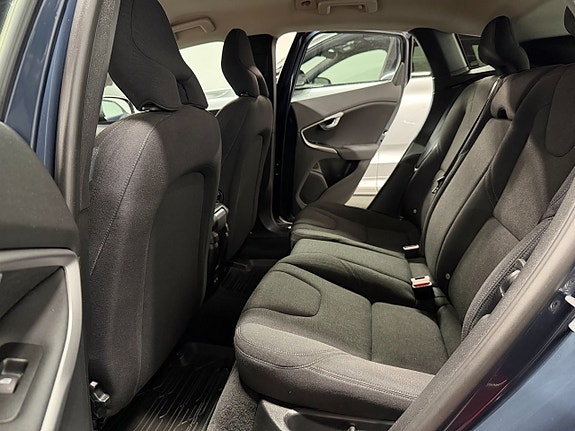 Volvo V40 26 of 27