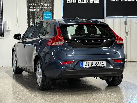Volvo V40 6 of 27