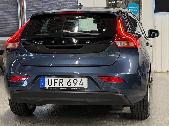 Volvo V40 9 of 27