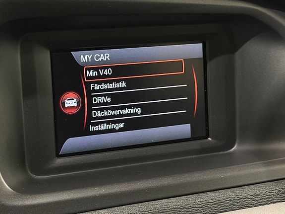 Volvo V40 15 of 27