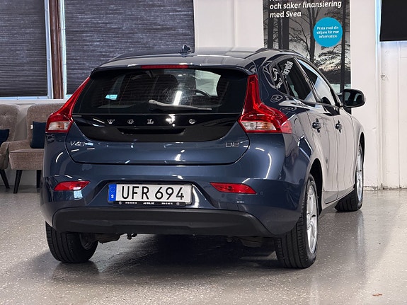 Volvo V40 5 of 27
