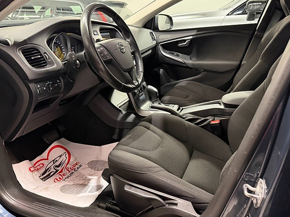 Volvo V40 22 of 27