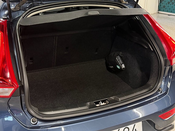 Volvo V40 27 of 27