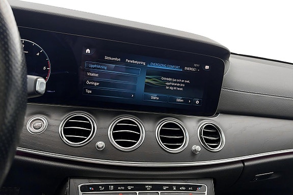 Mercedes-Benz E220 16 of 30
