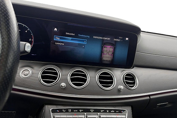 Mercedes-Benz E220 15 of 30