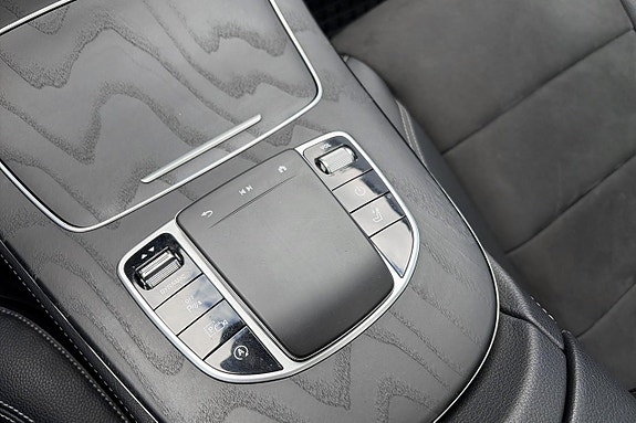 Mercedes-Benz E220 23 of 30
