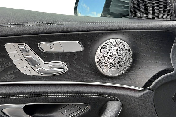 Mercedes-Benz E220 24 of 30