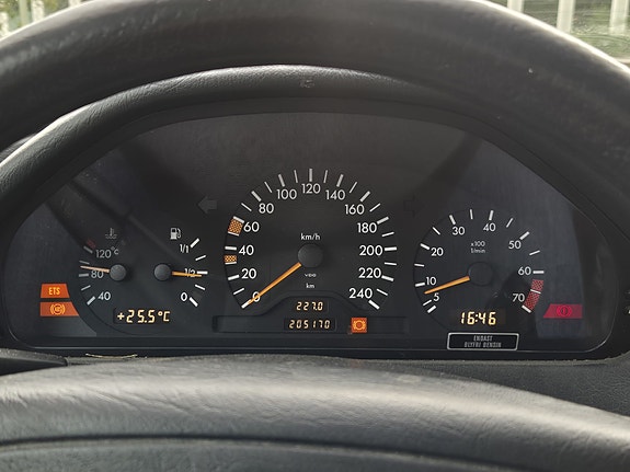 Mercedes-Benz C180 7 of 7