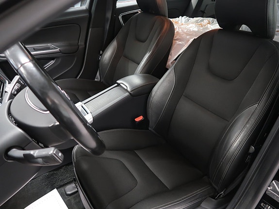 Volvo V60 19 of 30