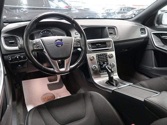 Volvo V60 18 of 30