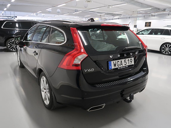 Volvo V60 8 of 30