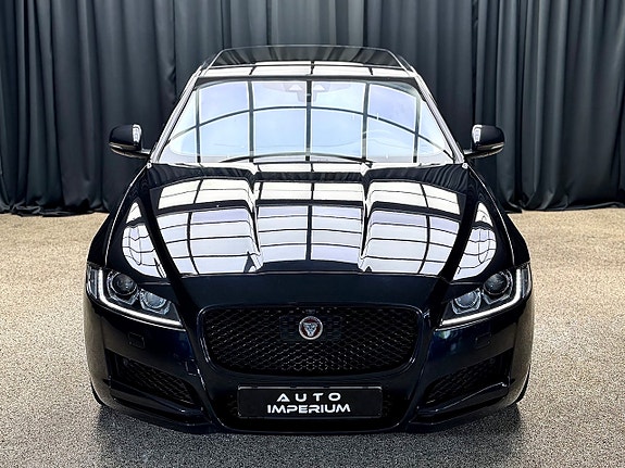 Jaguar XF 3 of 30
