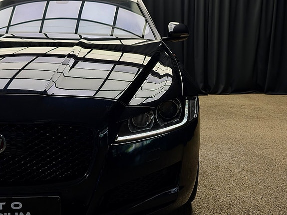 Jaguar XF 5 of 30
