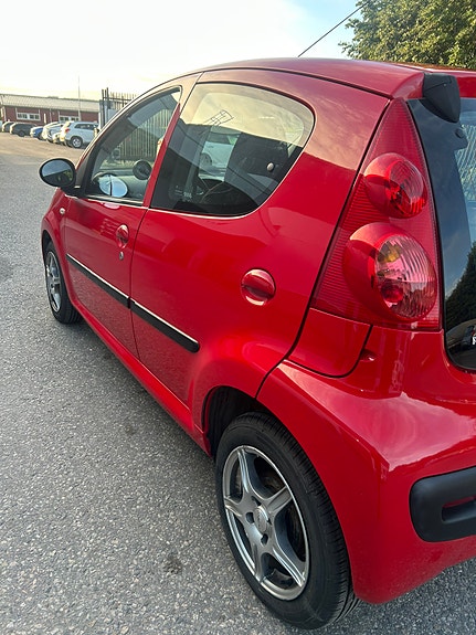 Peugeot 107 5 of 10