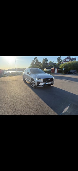 Volvo XC60 3 of 9