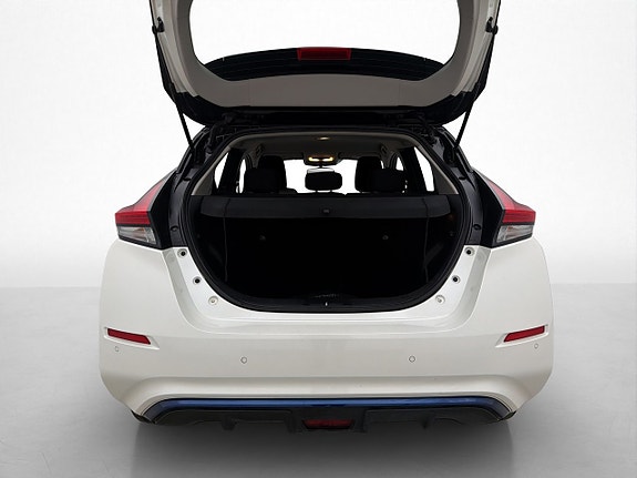 Nissan Leaf 29 of 30