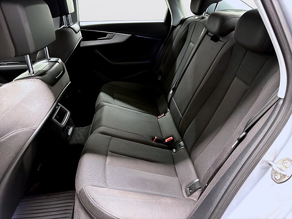 Audi A4 9 of 14