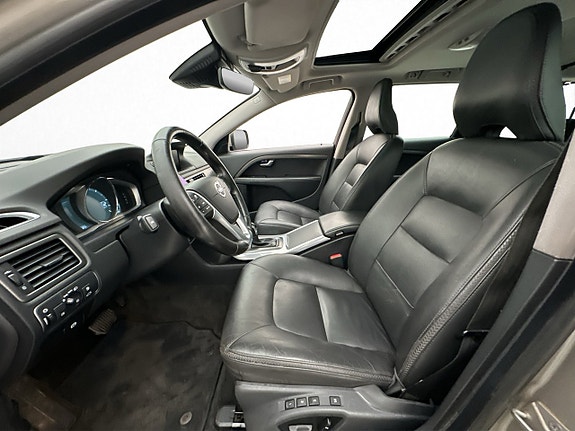 Volvo XC70 14 of 30