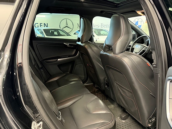 Volvo XC60 12 of 15